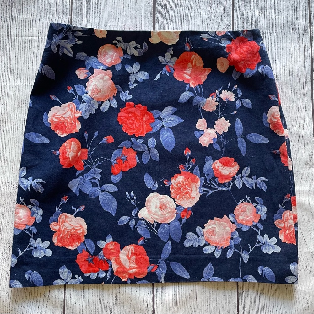 Talbots Navy Floral Skirt Size 8